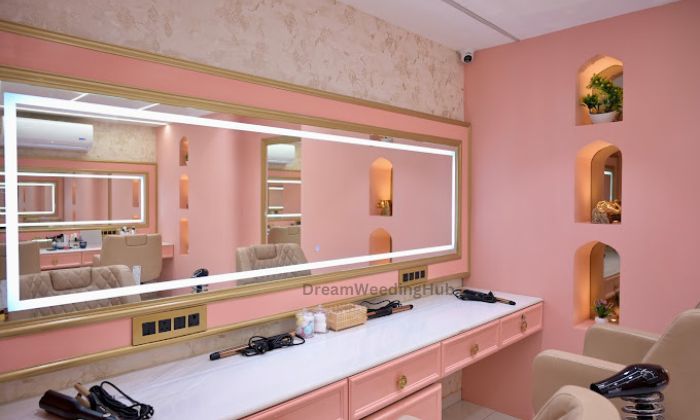 Florra Unisex Studio